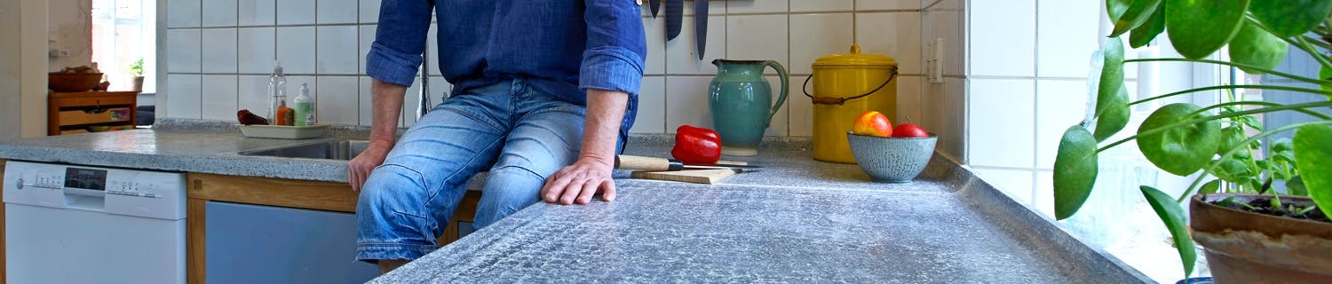 Bänkskiva gjuten av betong bänks